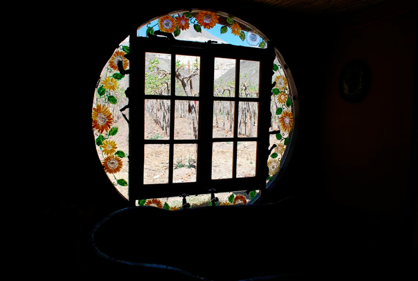 Un presente a medio camino